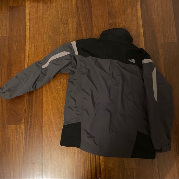 THE NORTH FACE Shell ski Jacket - Picture 8 of 8